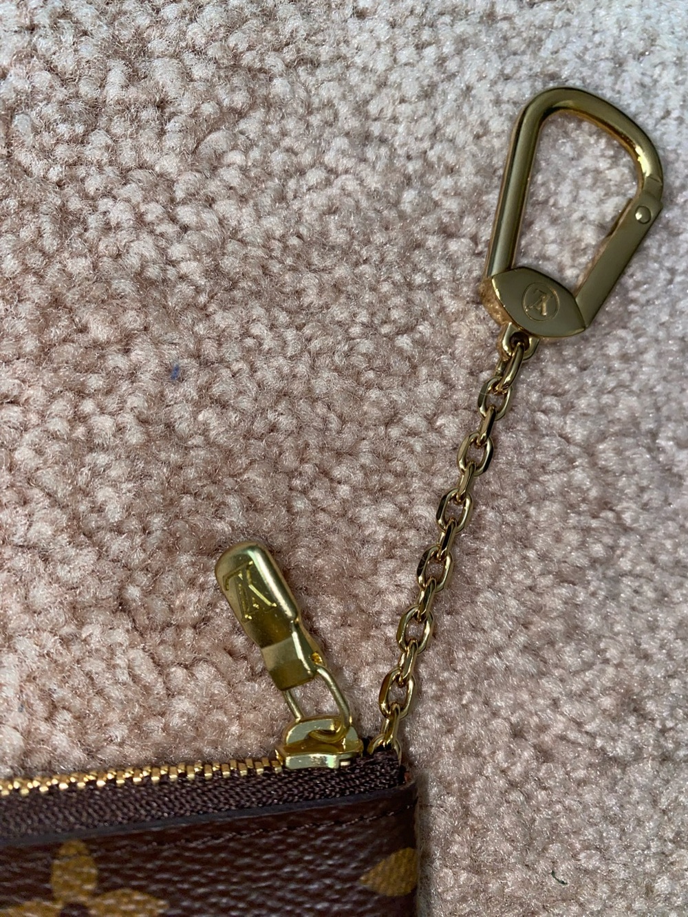Louis Vuitton | The Key Pouch | Monogram Canvas - Picture 3 of 16